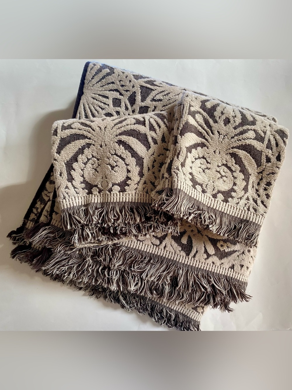 OpalHouse Bath Towels & Hand Towels Set of 4 Gray Pattern Fringe Trim Towels